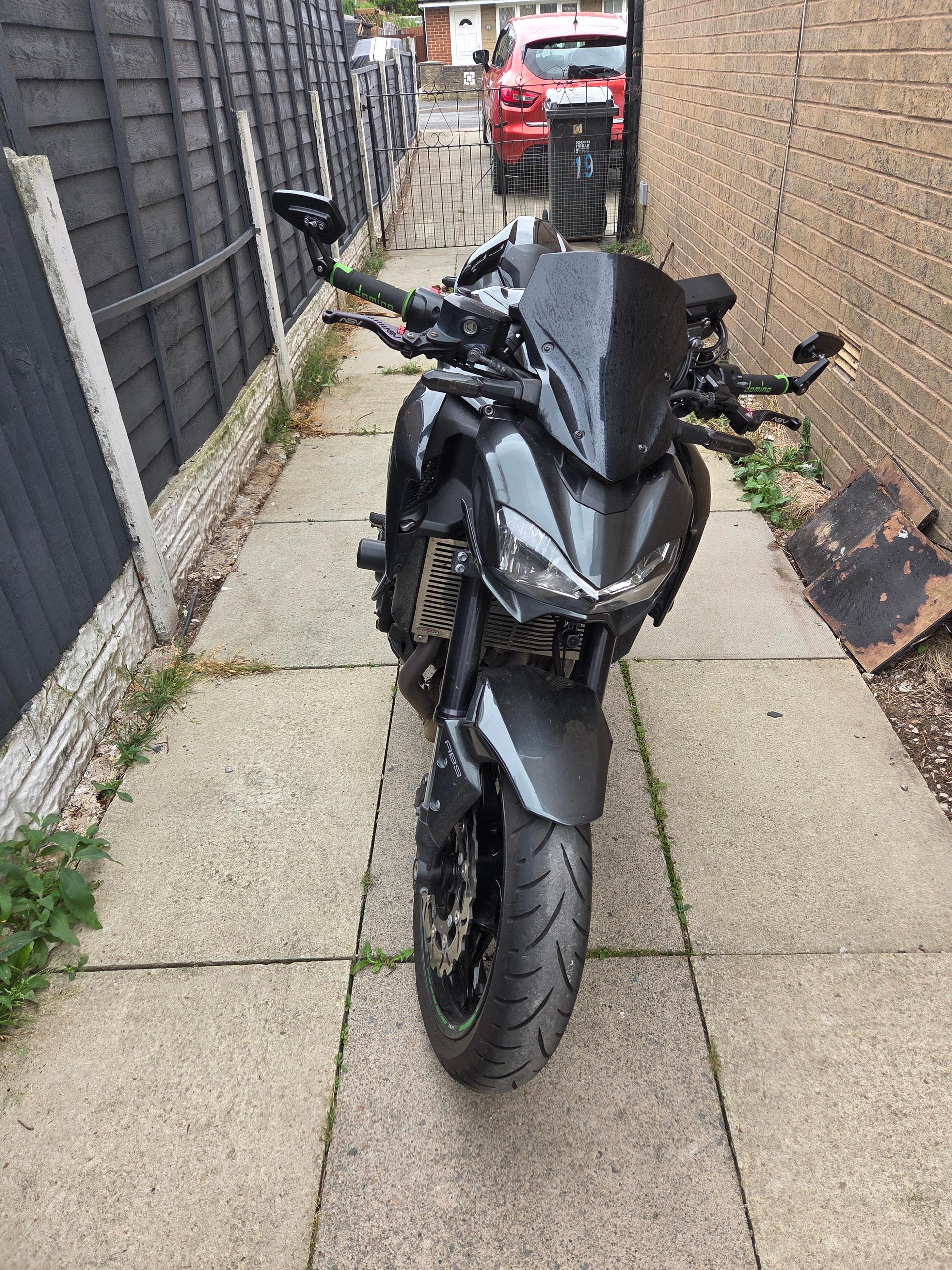 Kawasaki ZR 900 BJF